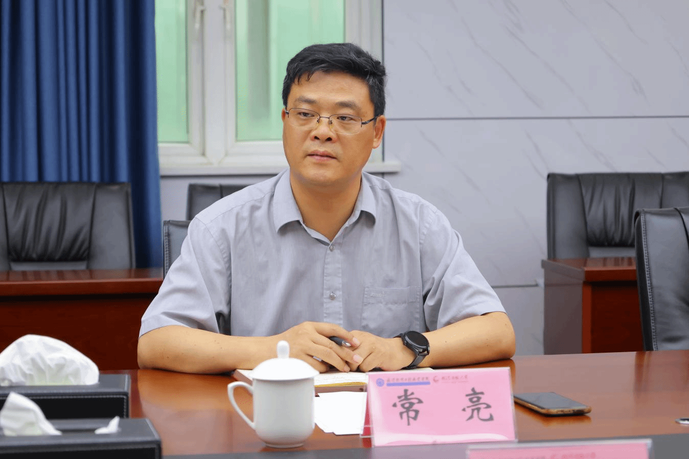 ▲常亮副院长讲话 ▲常亮副院长讲话